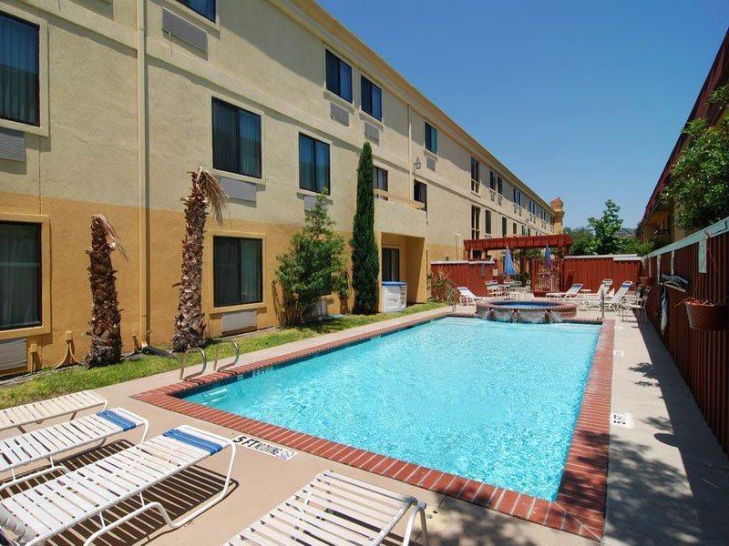 Comfort Inn Dallas Park Central Udogodnienia zdjęcie