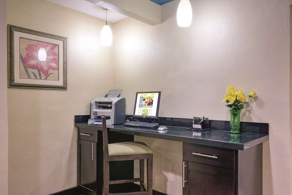 Comfort Inn Dallas Park Central Udogodnienia zdjęcie